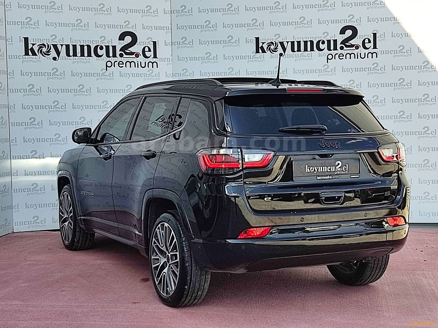 KOYUNCU FİAT 2024 JEEP COMPASS 1.5 E-HYBRİD SUMMİT 4x2 5