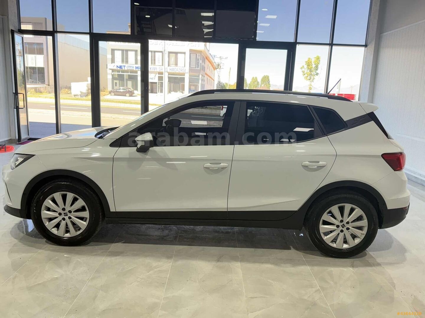 Hatasız boyasız TRAMERSİZ 2025 Seat Arona 1.0 EcoTSI Style 4
