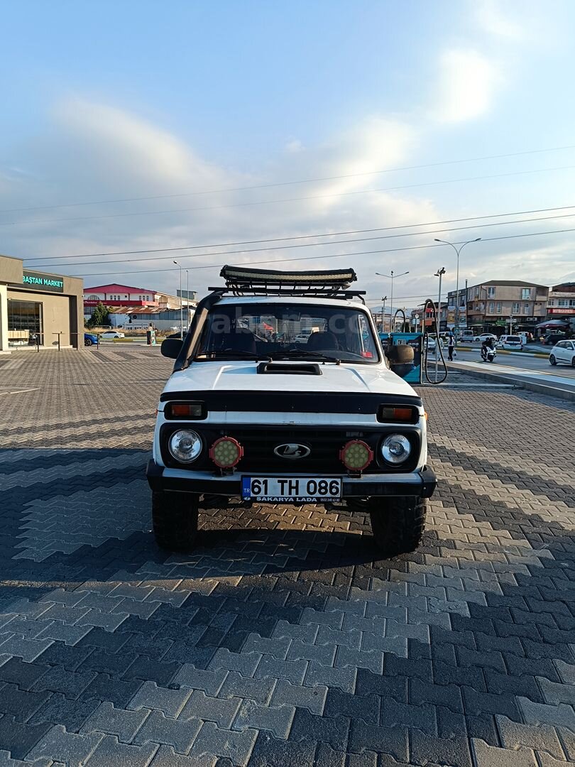 Lada Niva 1.7 1995 Model 2