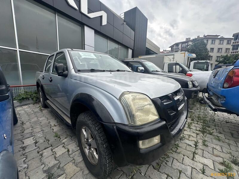 ALDATMAZ PLAZA'DAN 2006 MODEL ISUZU D-MAX 2.5 D 4X4