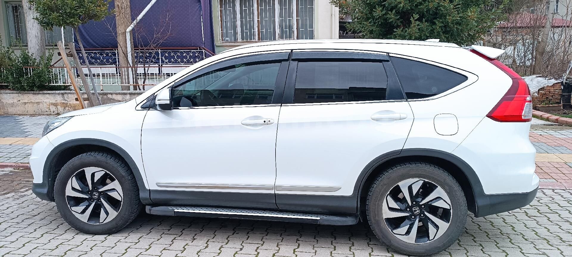 Acil satılık Sahibinden Honda CR-V 1.6 i-DTEC Executive 2015 Model 166.000 km Beyaz 2