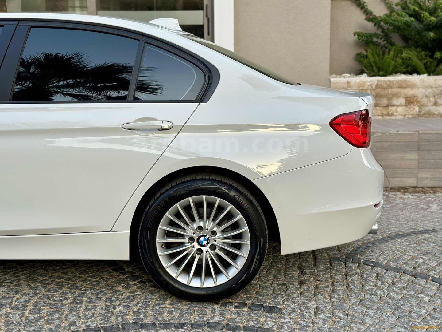 Galeriden BMW 3 Serisi 320d Standart 2012 Model İzmir 62.500 km Beyaz 6