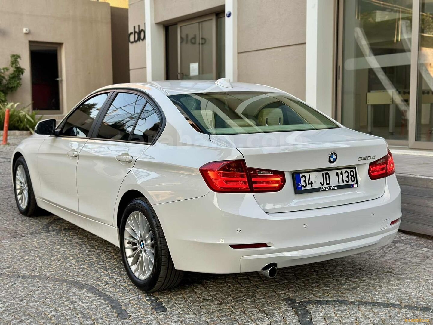 Galeriden BMW 3 Serisi 320d Standart 2012 Model İzmir 62.500 km Beyaz 7