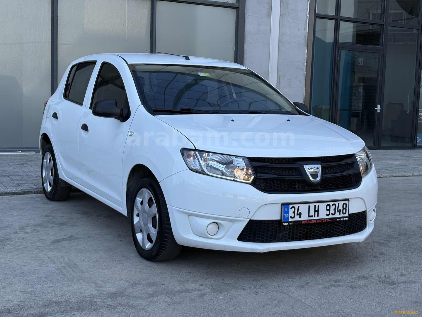 Galeriden Dacia Sandero 1.2 Ambiance 2016 Model İstanbul 120.000 km Beyaz 4