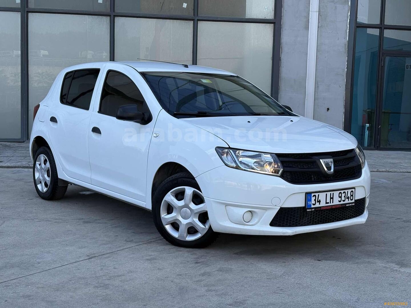 Galeriden Dacia Sandero 1.2 Ambiance 2016 Model İstanbul 120.000 km Beyaz 7