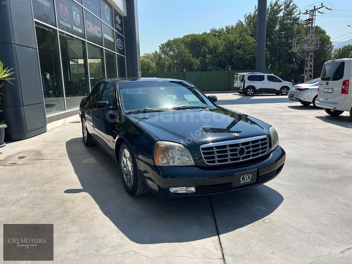 Galeriden Cadillac DeVille 4.6 DTS 2002 Model İzmir 140.000 km Siyah 2