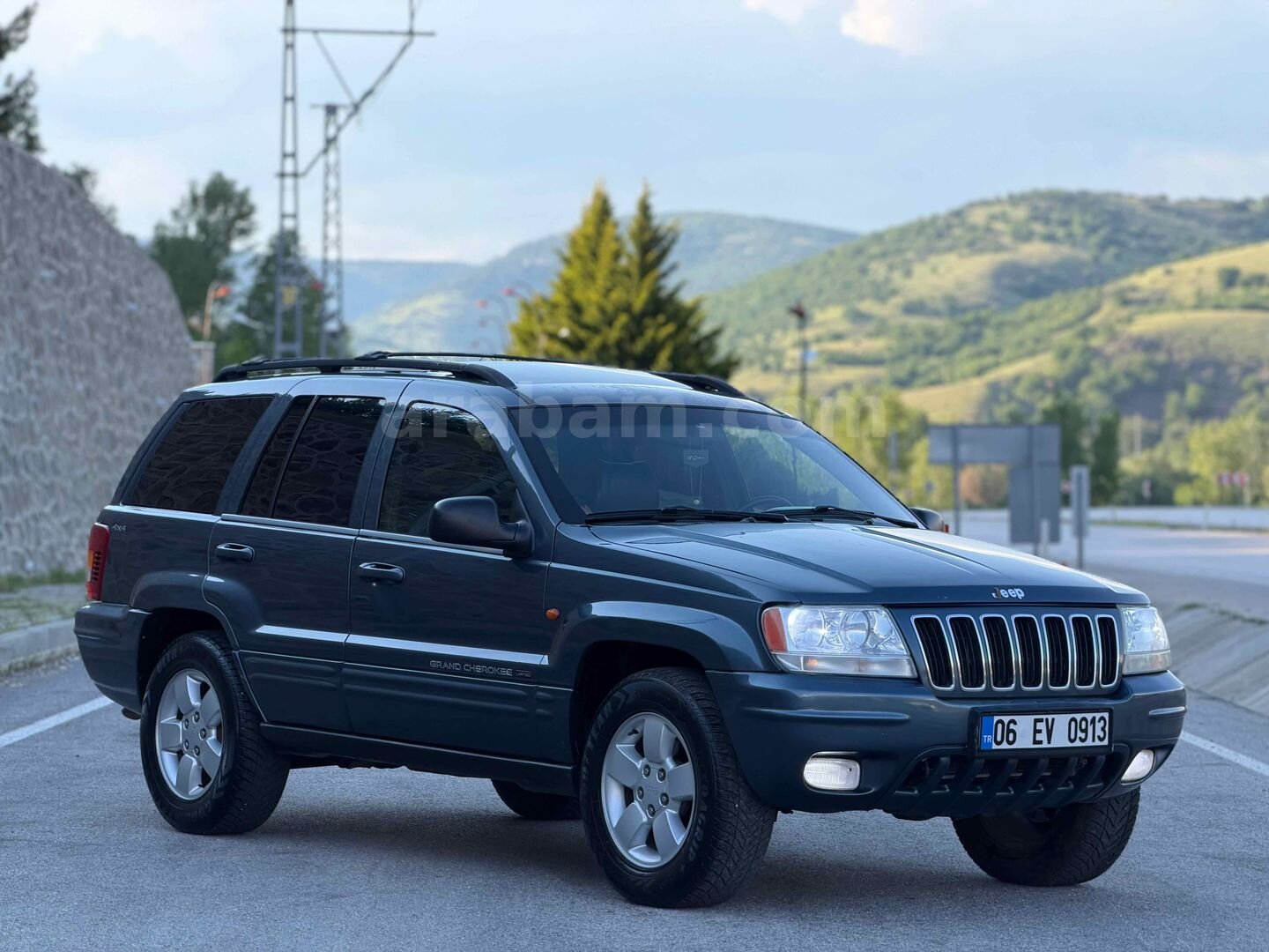 Sahibinden Jeep Grand Cherokee 4.7 Limited 2001 Model 2