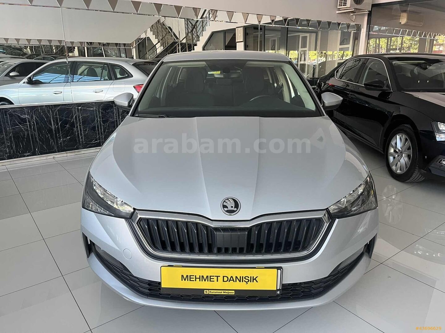 Galeriden Skoda Scala 1.0 TSI Elite 2022 Model Konya 139.500 km Gri 2