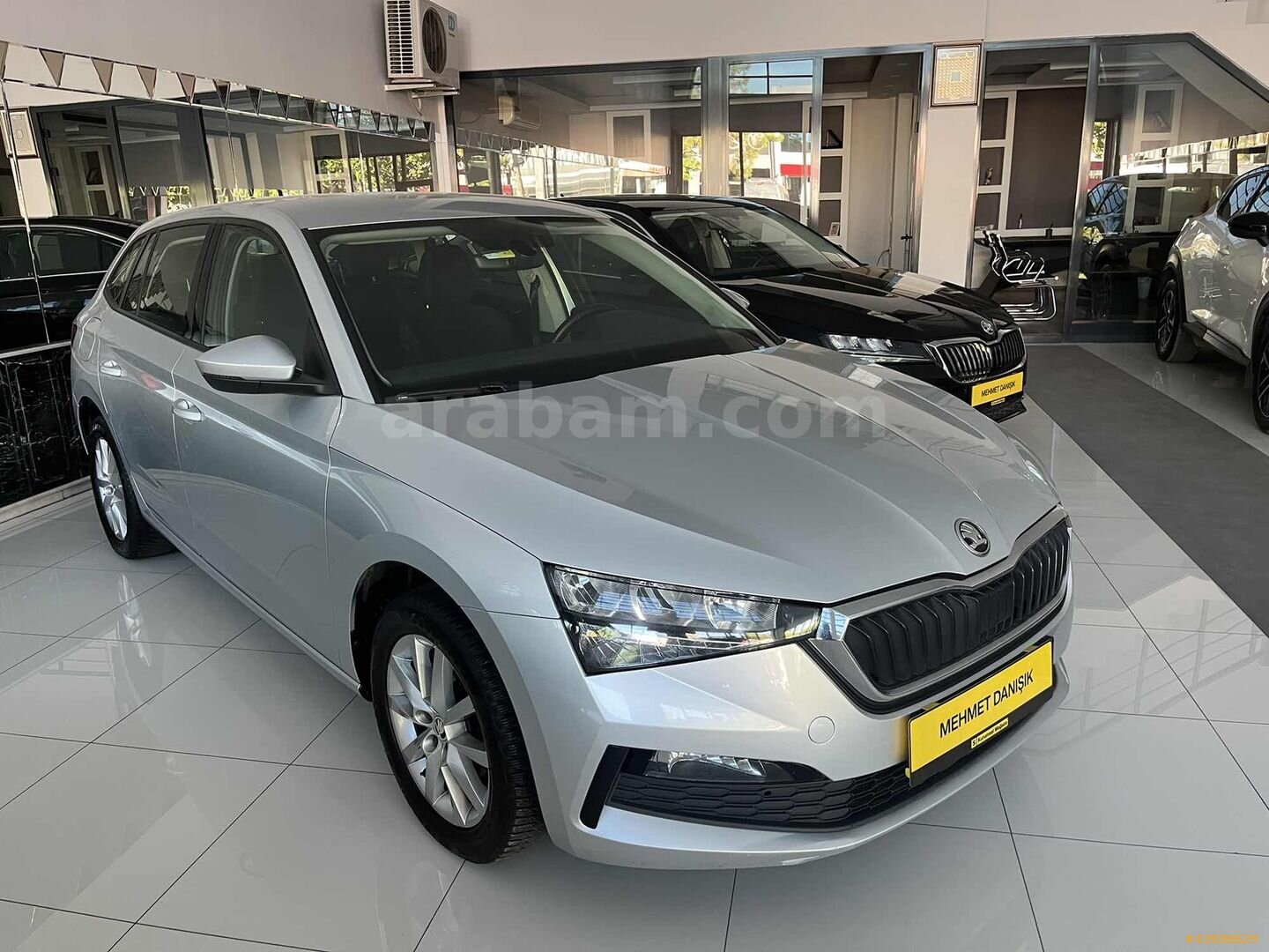 Galeriden Skoda Scala 1.0 TSI Elite 2022 Model Konya 139.500 km Gri 3