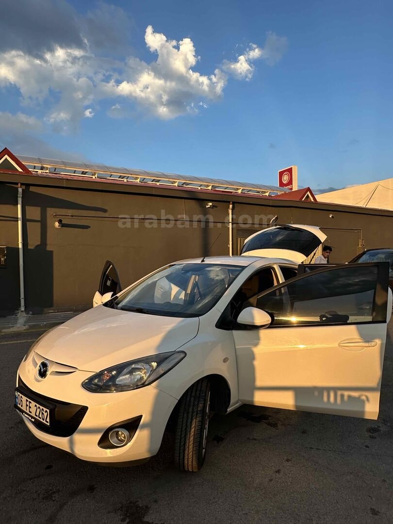 Otomatik Mazda 2 1.5 Go 2013 Düşük km 6