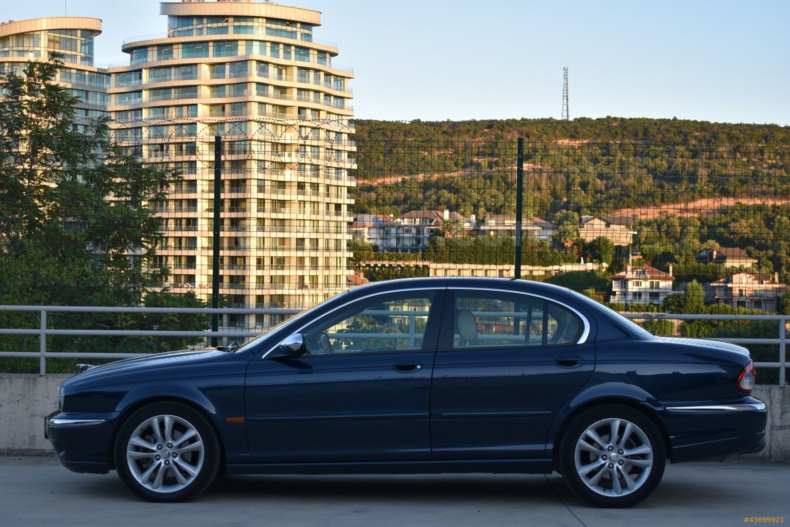 Galeriden Jaguar X-Type 2.1 Executive 2008 Model İstanbul 156.000 km Lacivert 4