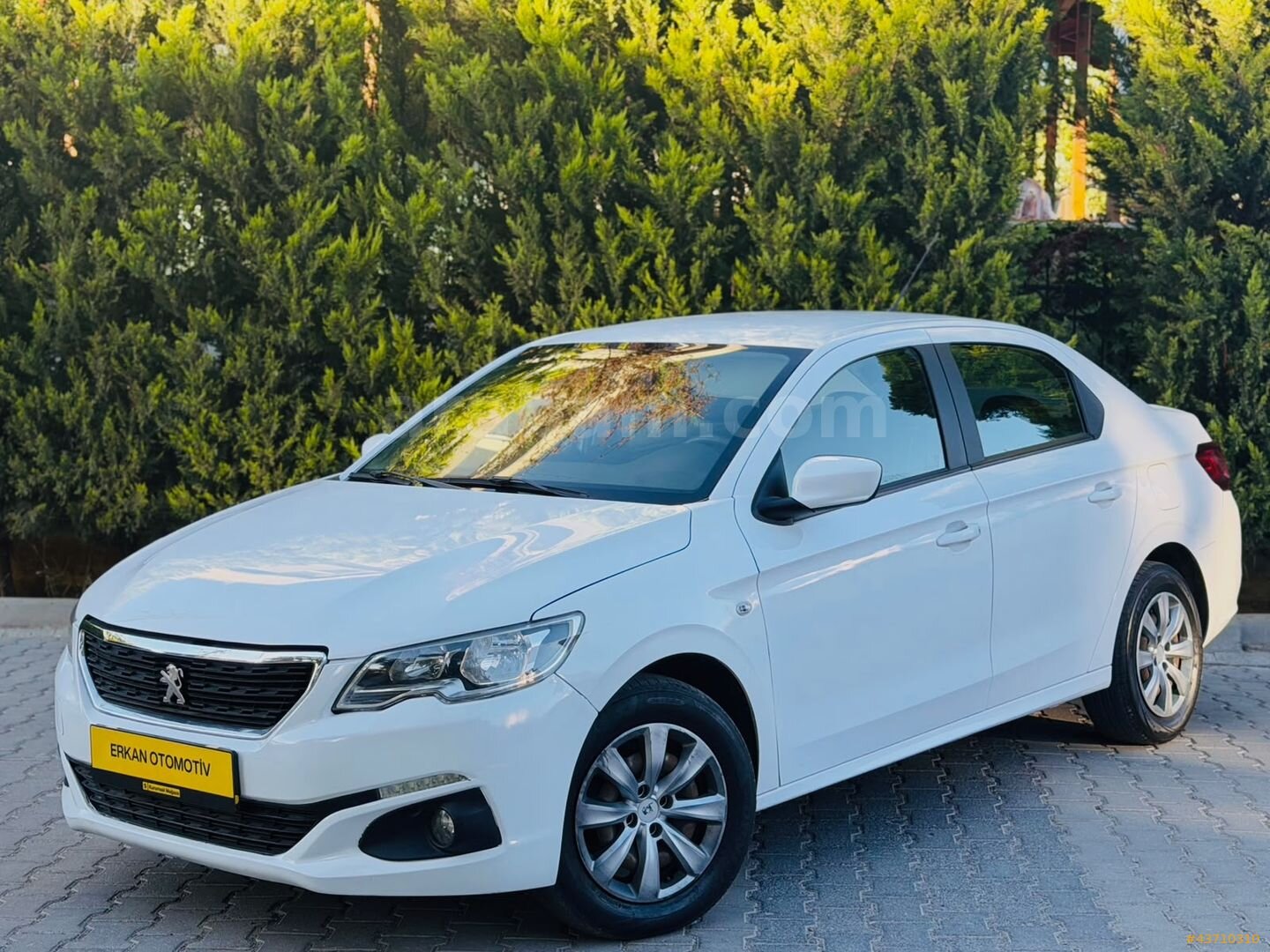 Galeriden Peugeot 301 1.5 BlueHDI Active 2020 Model Kocaeli 160.000 km Beyaz 3