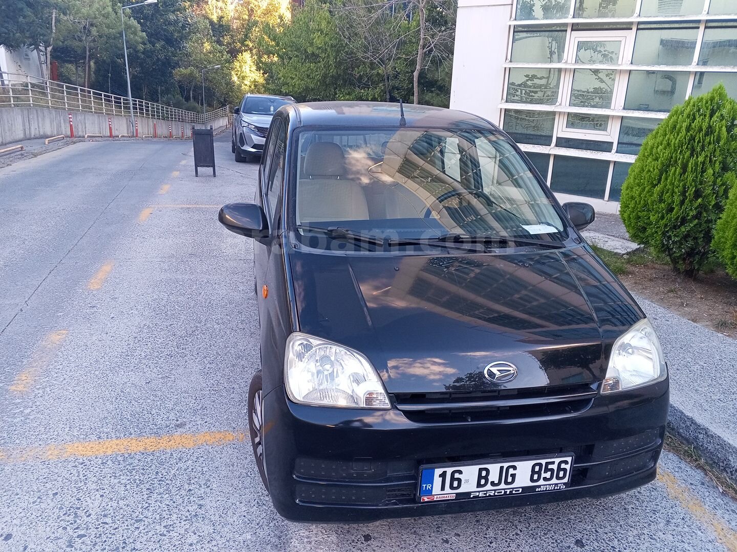 Sahibinden Daihatsu Cuore 1.0 Low Grade 2008 Model İstanbul 52.000 km Siyah 1
