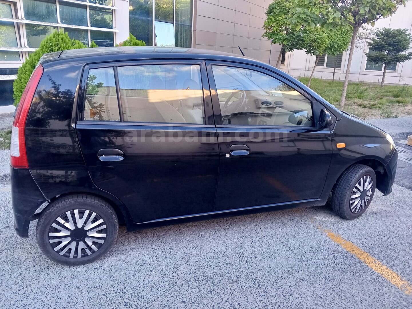 Sahibinden Daihatsu Cuore 1.0 Low Grade 2008 Model İstanbul 52.000 km Siyah 2