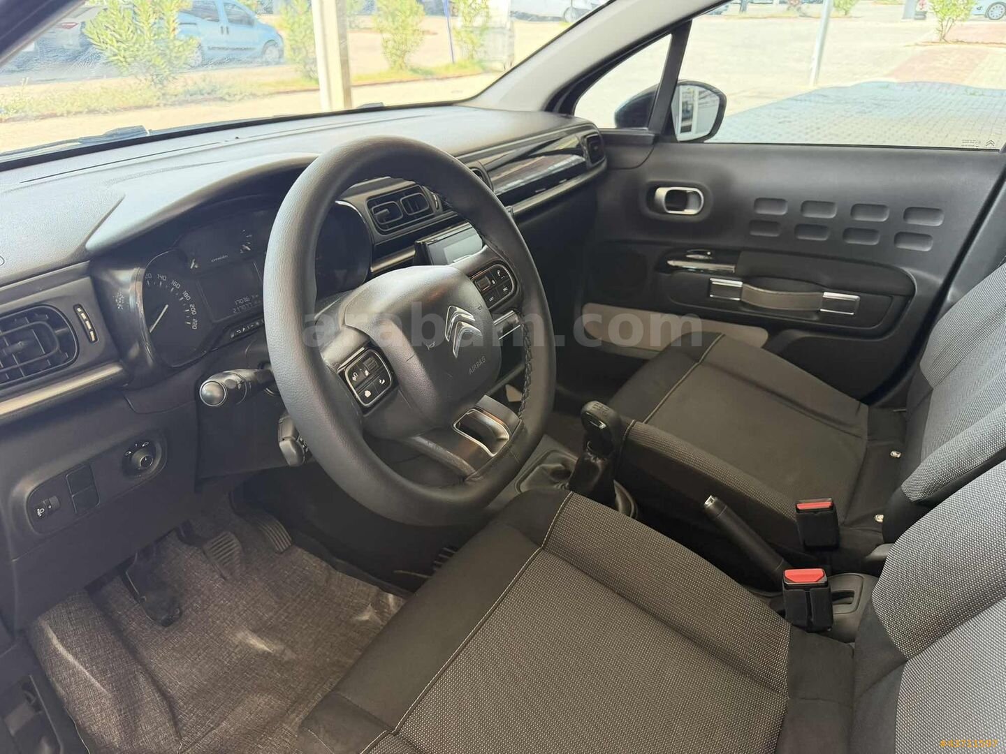 Galeriden Citroen C3 1.6 BlueHDI Feel 2017 Model Mersin 217.000 km Yeşil 6