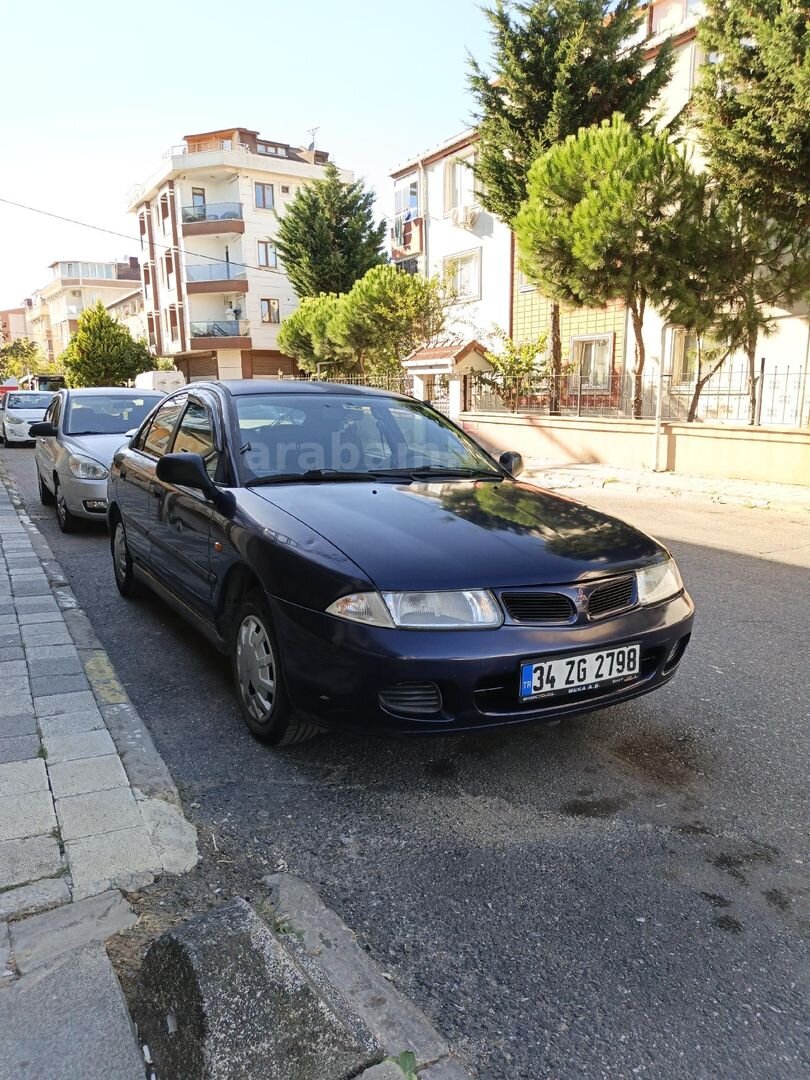 Sahibinden Mitsubishi Carisma 1.6 GLX 1999 Model İstanbul 210.000 km Lacivert 2