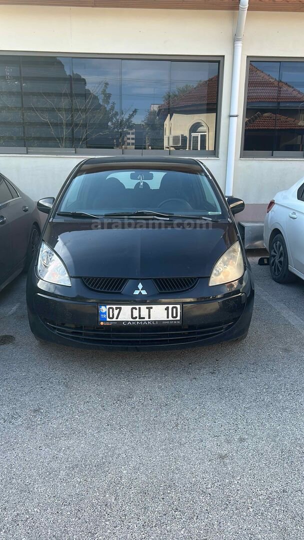 Sahibinden Mitsubishi Colt 1.3 Invite 2006 Model 220.000 km Siyah 1