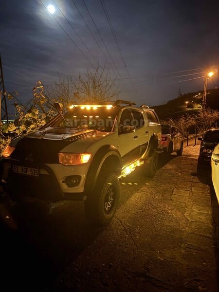 Off road donanımlı full donanımlı full paket l200