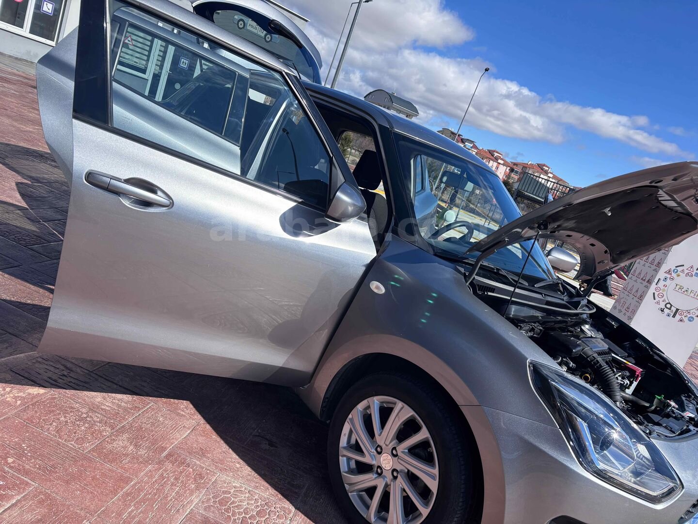 Sahibinden Suzuki Swift 1.2 Hibrit GL Techno 2020 Model 7