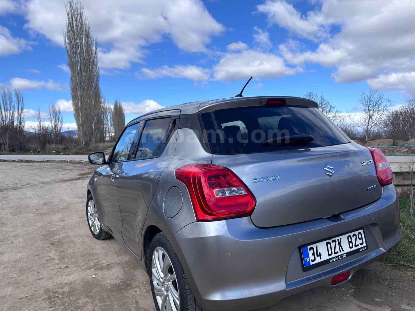 Sahibinden Suzuki Swift 1.2 Hibrit GL Techno 2020 Model 3