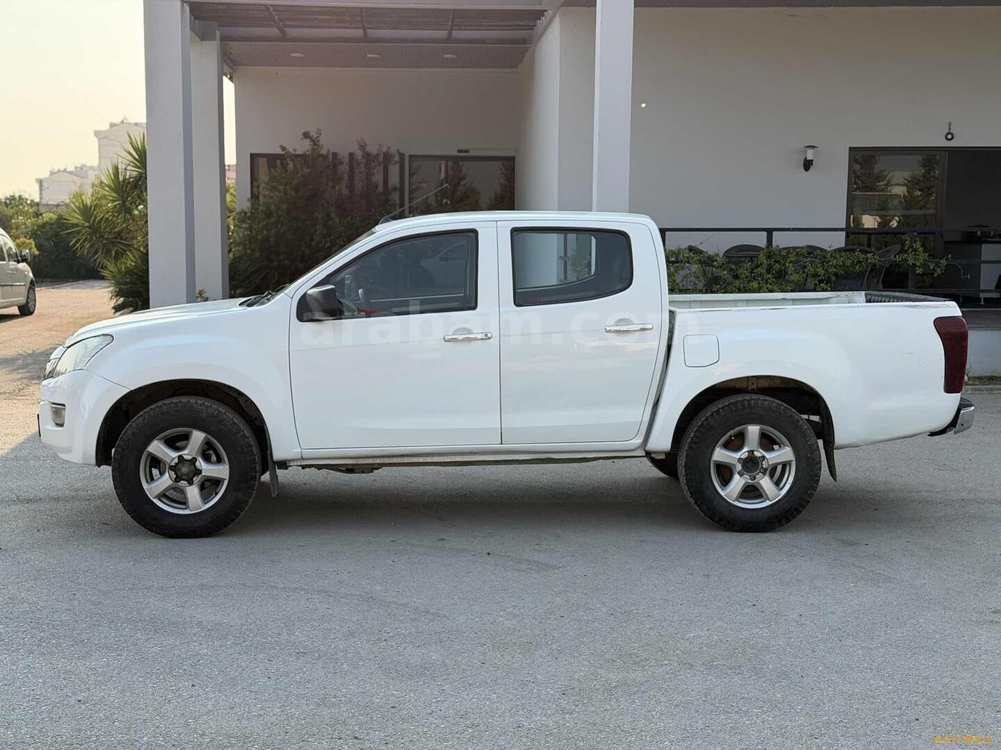 ÖZ PAMUK'DAN FATURALI ISUZU D-MAX 5