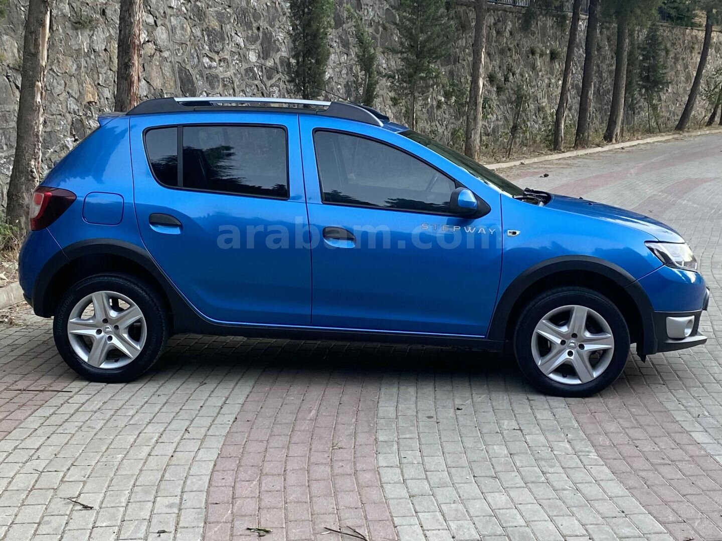 Galeriden Dacia Sandero 0.9 TCe Stepway Easy-R 2016 Model İstanbul 120.000 km Mavi 4