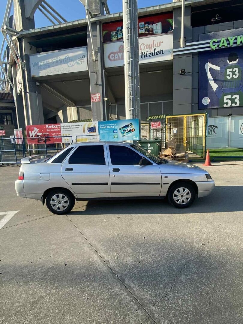 Sahibinden Lada Vega 1.5 2005 Model 164.000 km Gri (Gümüş) 6