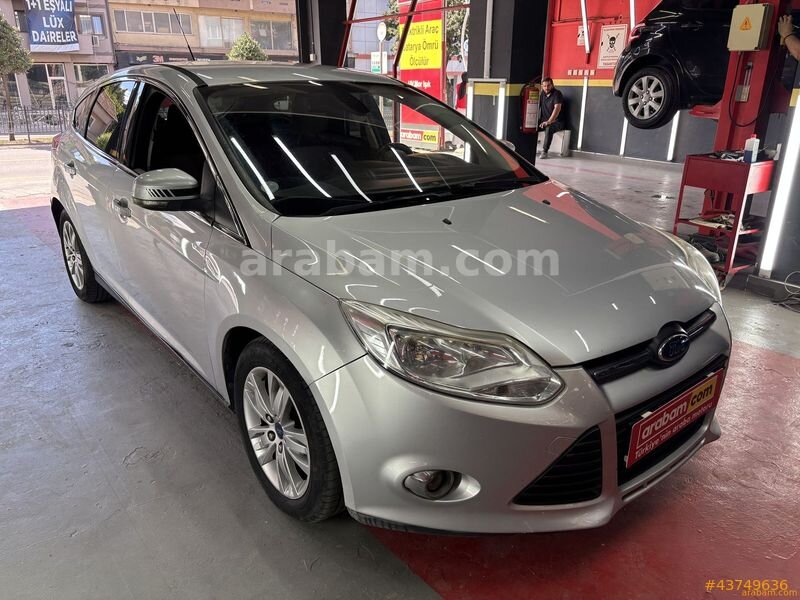 Galeriden Ford Focus 1.6 Ti-VCT Style 2013 Model Bursa 217.000 km Gri (metalik) 1