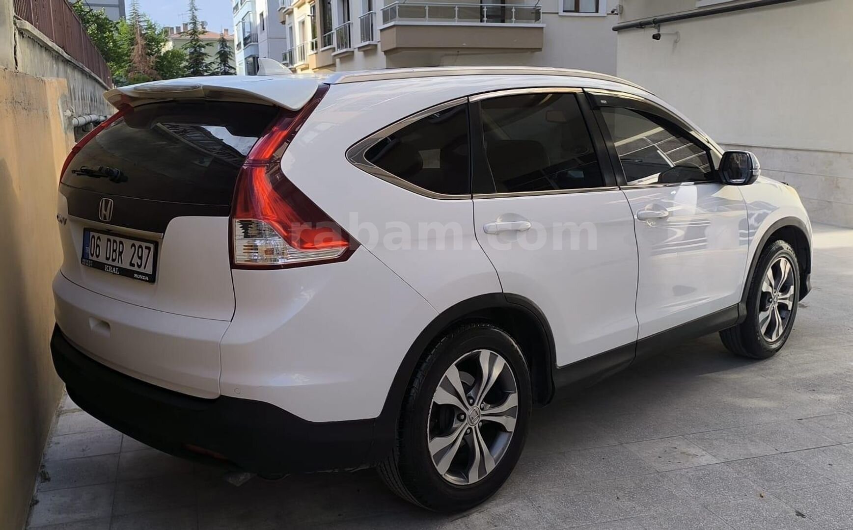 Sahibinden Honda CR-V 1.6 i-DTEC Elegance 2014 Model 3