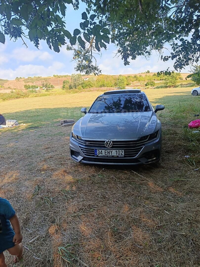 Sahibinden Volkswagen Arteon 1.5 TSI R Line 2018 Model İstanbul 134.000 km Gri 4