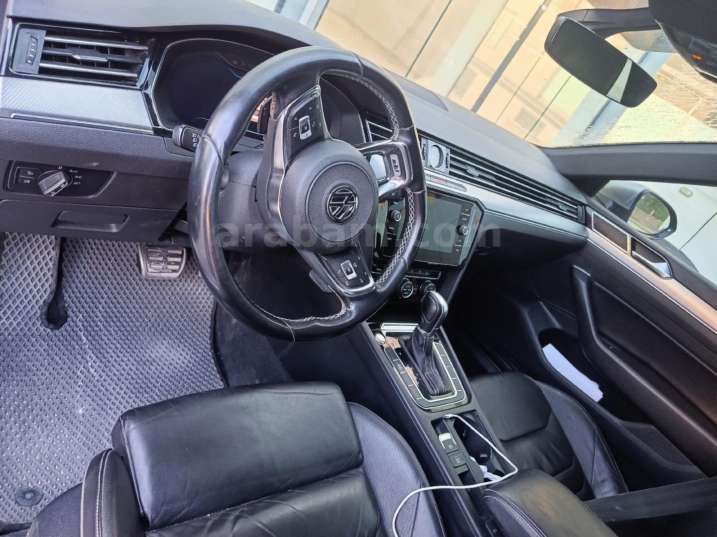 Sahibinden Volkswagen Arteon 1.5 TSI R Line 2018 Model İstanbul 134.000 km Gri 6