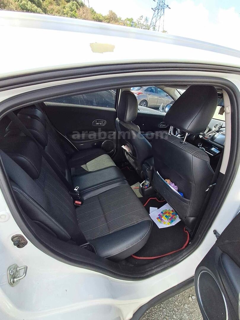 Sahibinden Honda HR-V 1.5 i-VTEC Executive 2016 Model 6