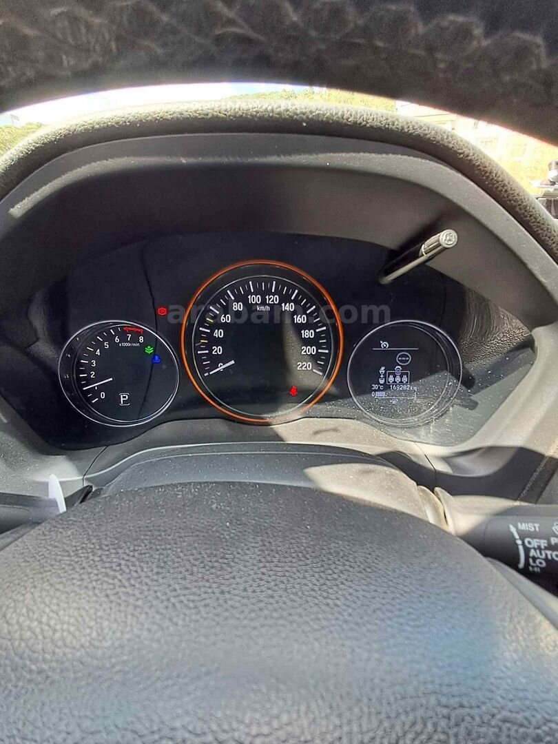 Sahibinden Honda HR-V 1.5 i-VTEC Executive 2016 Model 4