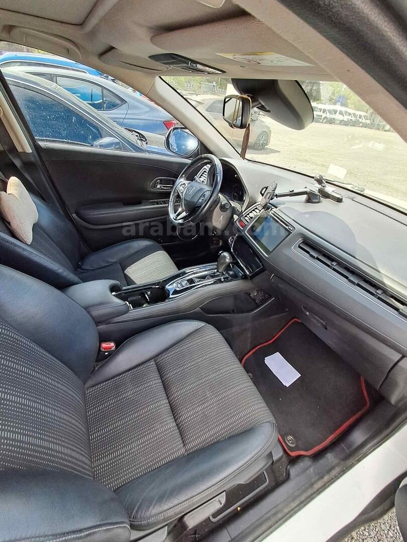 Sahibinden Honda HR-V 1.5 i-VTEC Executive 2016 Model 5