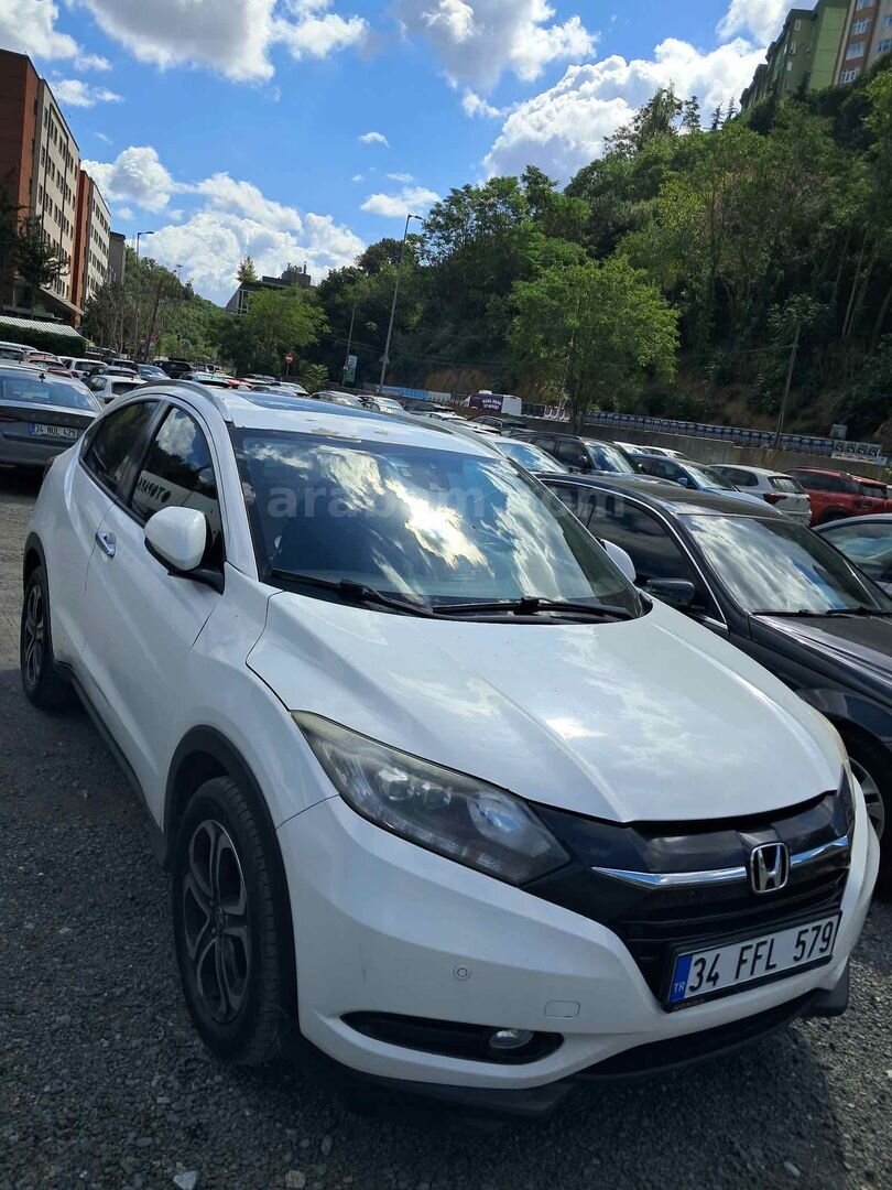 Sahibinden Honda HR-V 1.5 i-VTEC Executive 2016 Model 2