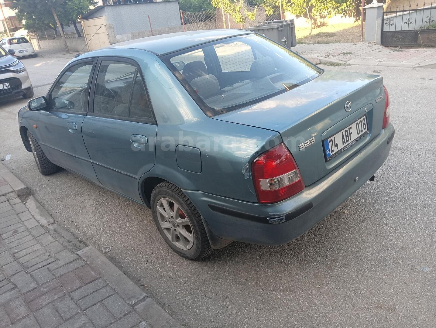 Sahibinden Mazda 323 1.5 99 Model 278.000 km Yeşil 5