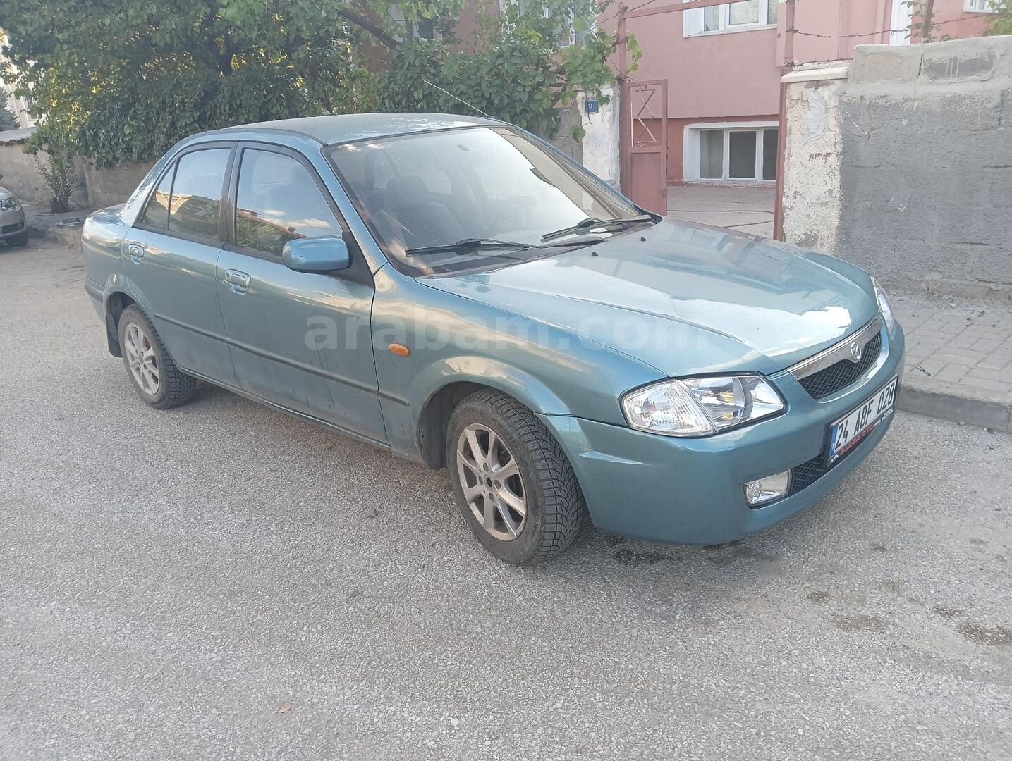 Sahibinden Mazda 323 1.5 99 Model 278.000 km Yeşil 3