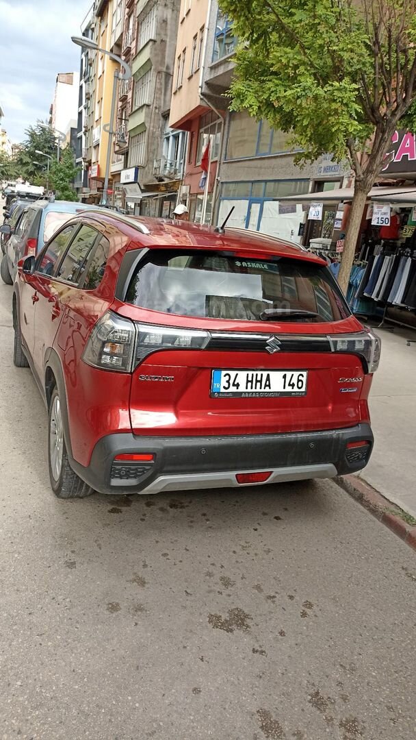Sahibinden Suzuki S-Cross 1.4 Hybrit Allgrip GL Elegance 2023 Model 2