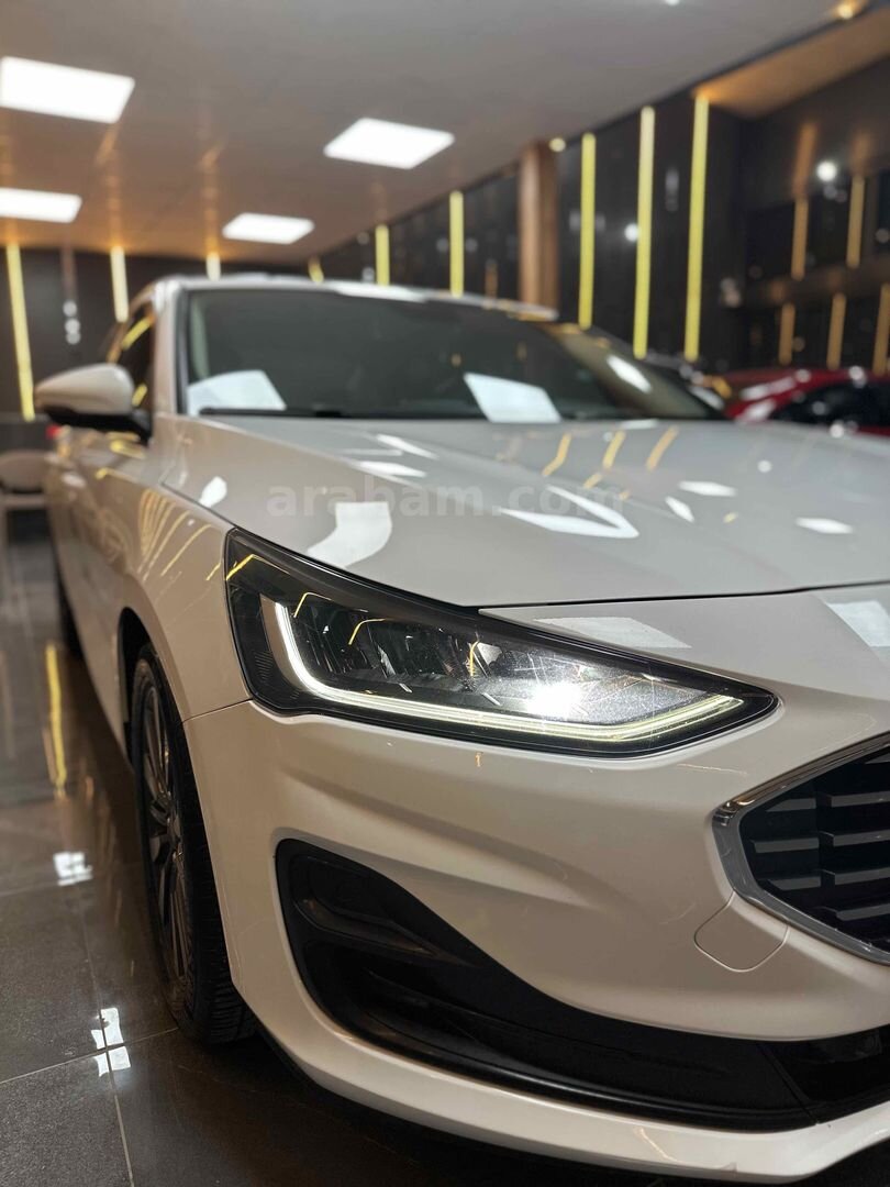 Galeriden Ford Focus 1.5 TDCi Titanium 2023 Model Adana 177.000 km Beyaz 5