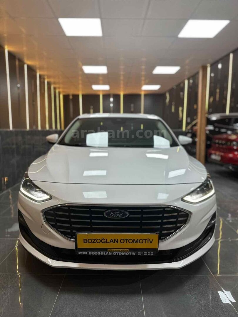 Galeriden Ford Focus 1.5 TDCi Titanium 2023 Model Adana 177.000 km Beyaz 1