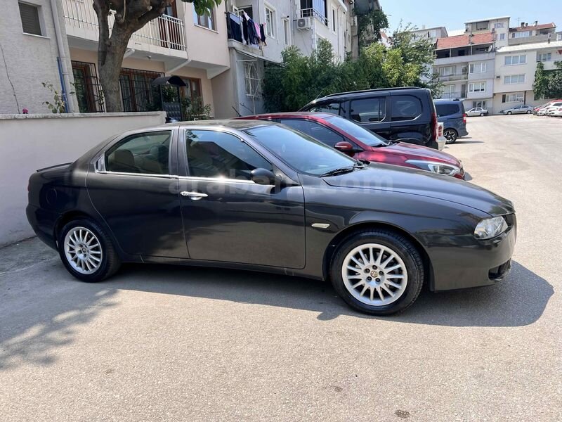 Nazkar Bakımlı 2005 Alfa Romeo 156 1.6 Twin Spark 4