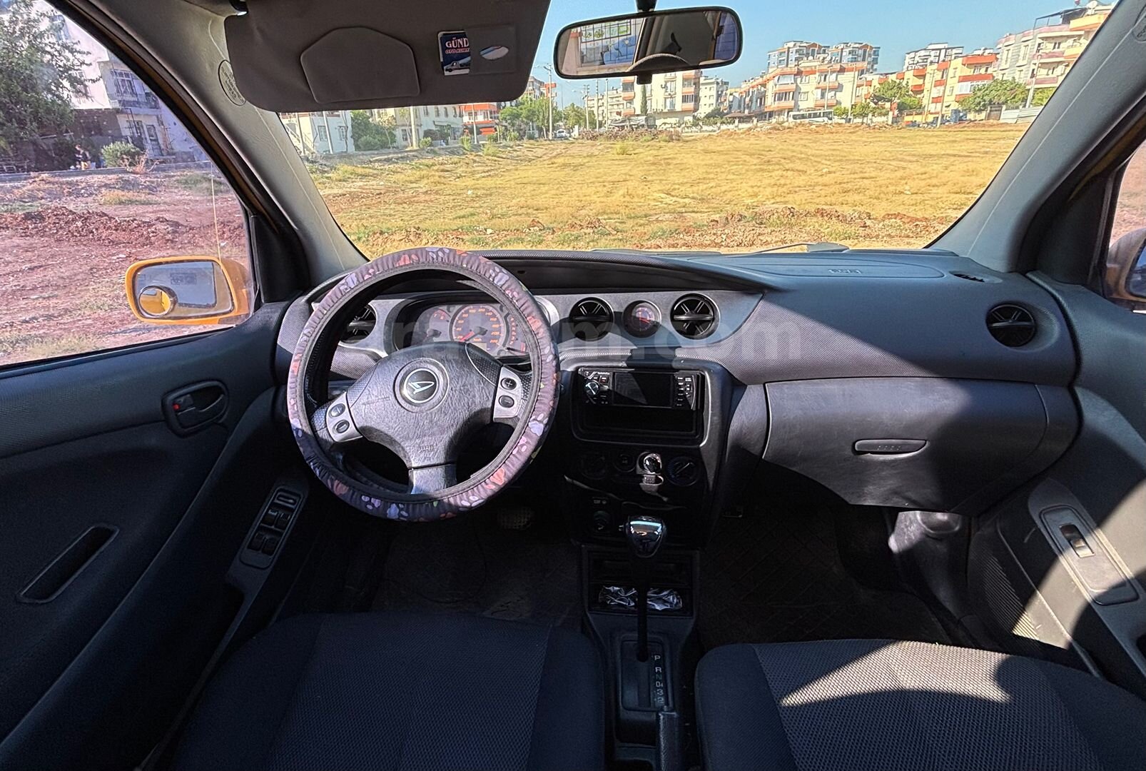 Sahibinden Daihatsu YRV 1.3 Turbo 2003 Model Mersin 235.643 km Sarı 6