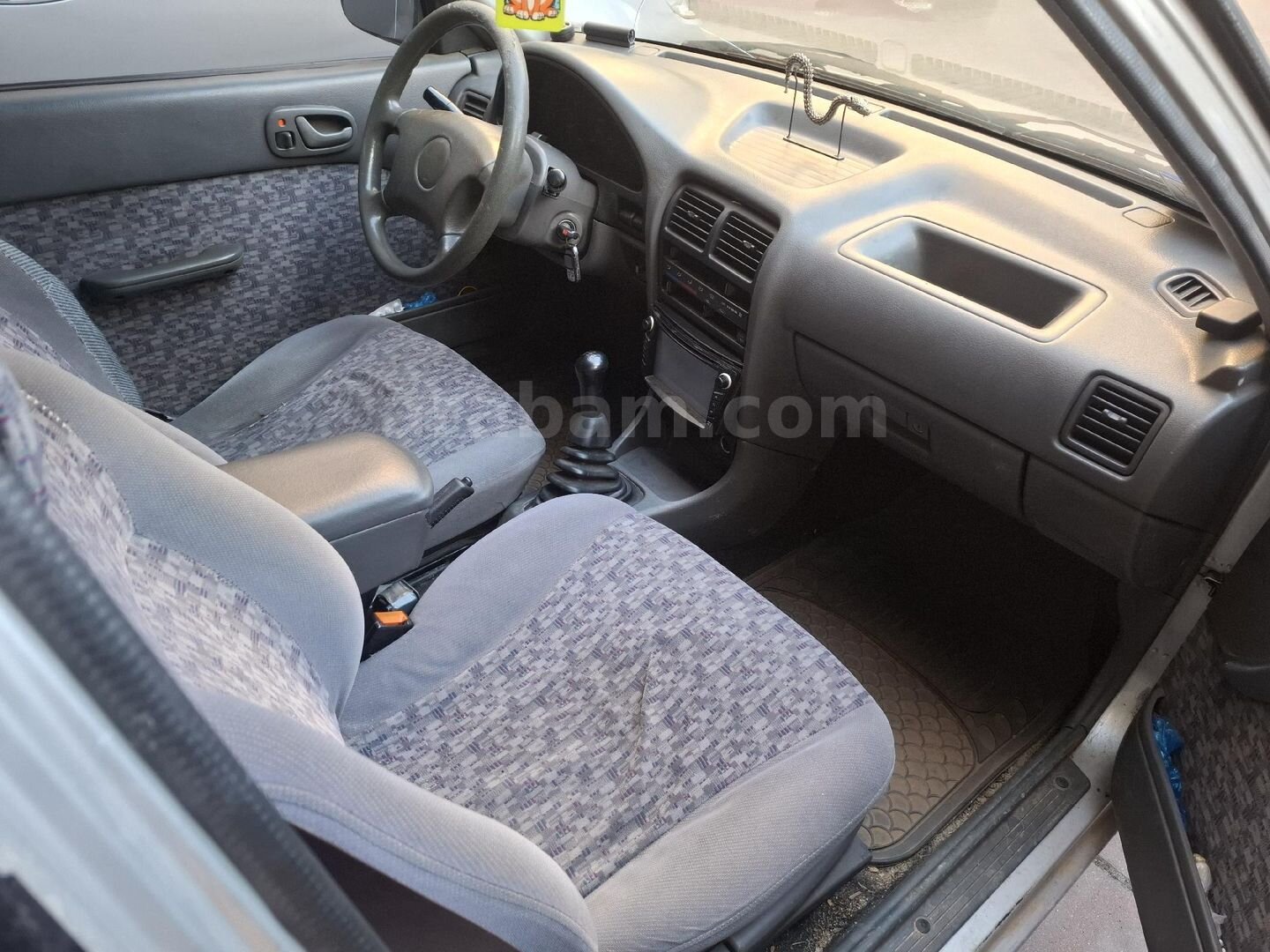 Sahibinden Suzuki Swift 1.3 GLX 2001 Model 3