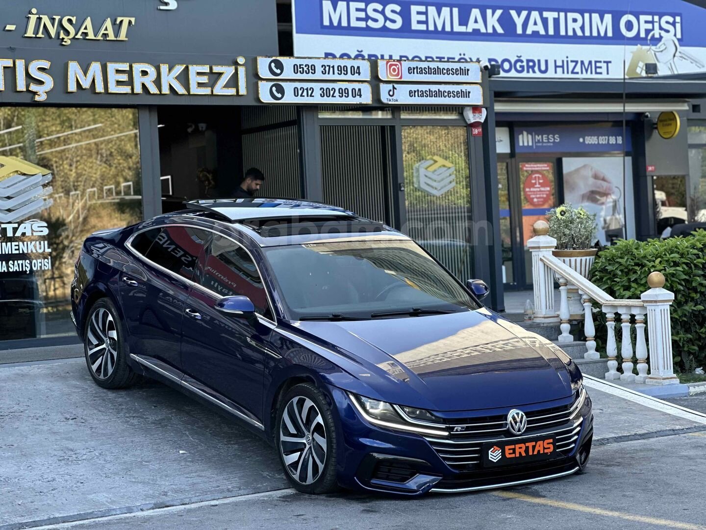 Galeriden Volkswagen Arteon 1.5 TSI R Line 2018 Model İstanbul 190.000 km Lacivert 3