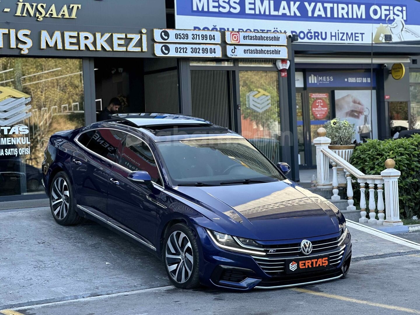 Galeriden Volkswagen Arteon 1.5 TSI R Line 2018 Model İstanbul 190.000 km Lacivert 4