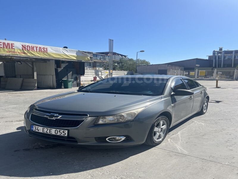 Sahibinden Chevrolet Cruze 1.6 LS 2010 Model İstanbul 171.000 km Füme