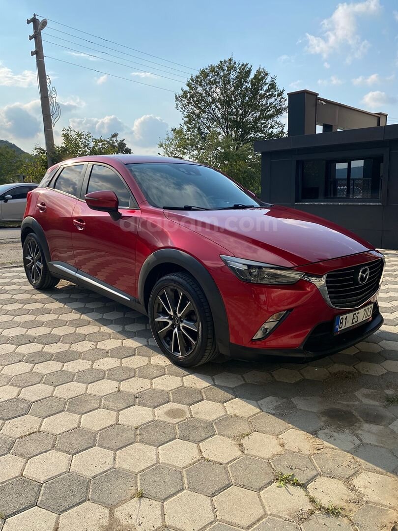 DEĞİŞENSİZ 4x4 MAZDA CX-3 2