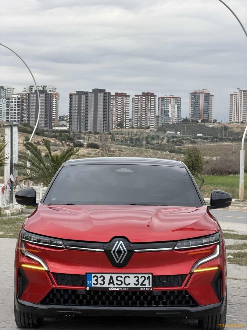 Galeriden Renault Megane E-Tech Techno 2023 Model Mersin 100.000 km Kırmızı 3