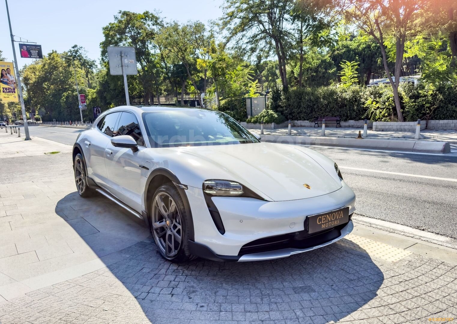 CENOVA MOTORS TAYCAN 4 CROSS TURİSMO AIR+AKS+SOĞUTMA+YAN EKRAN 3
