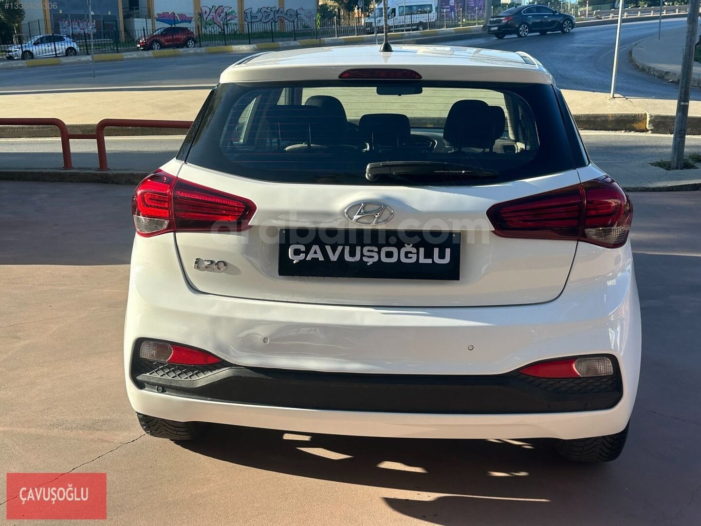 Galeriden Hyundai i20 1.4 MPI Style 2018 Model İstanbul 76.700 km Beyaz 6